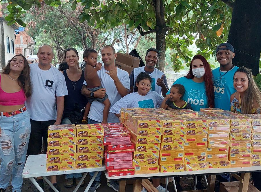 Campanha para doação de caixas de bombom para Páscoa em Manguinhos